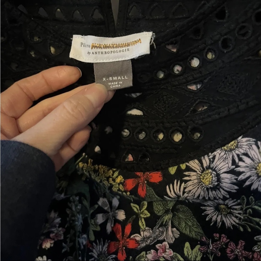 Anthropologie Pilcro eyelet puff sleeve floral top XS - Picture 2 of 2